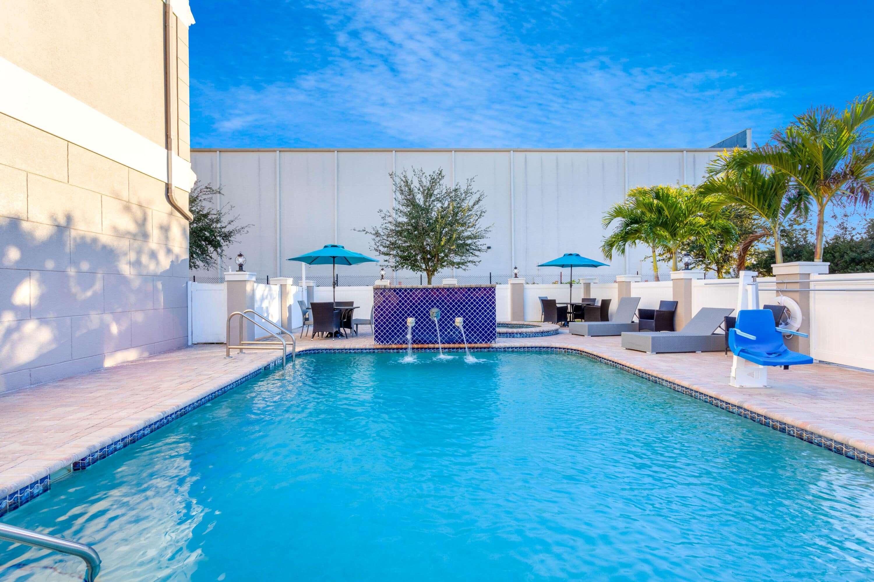 La Quinta By Wyndham Tampa Central Exteriör bild