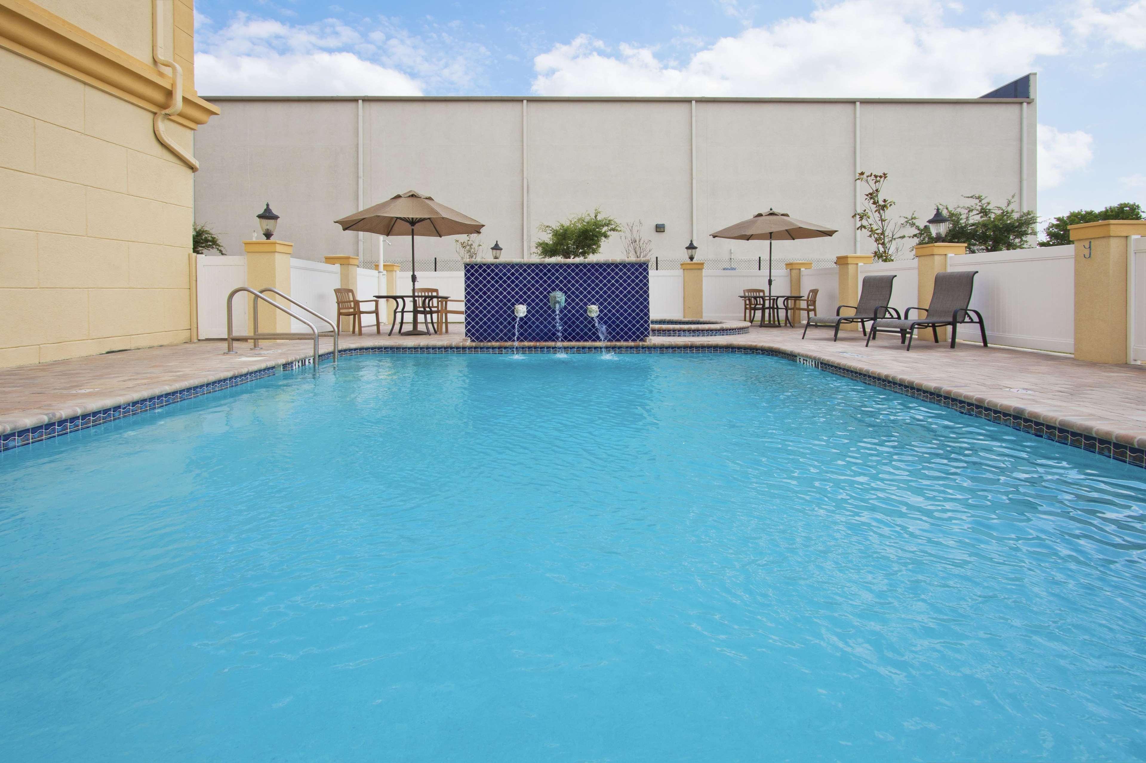 La Quinta By Wyndham Tampa Central Exteriör bild